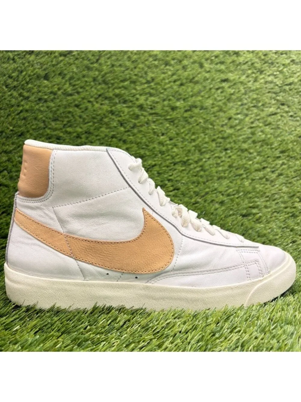 Nike Blazer Mid Premium Mens Size 8 White Vachetta Tan Athletic Shoes Sneakers